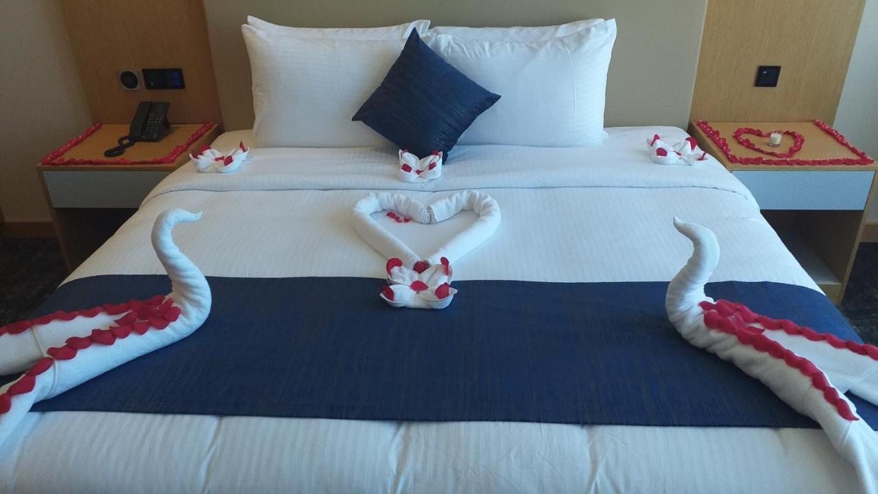 שארג'ה Al Hayat Hotel מראה חיצוני תמונה