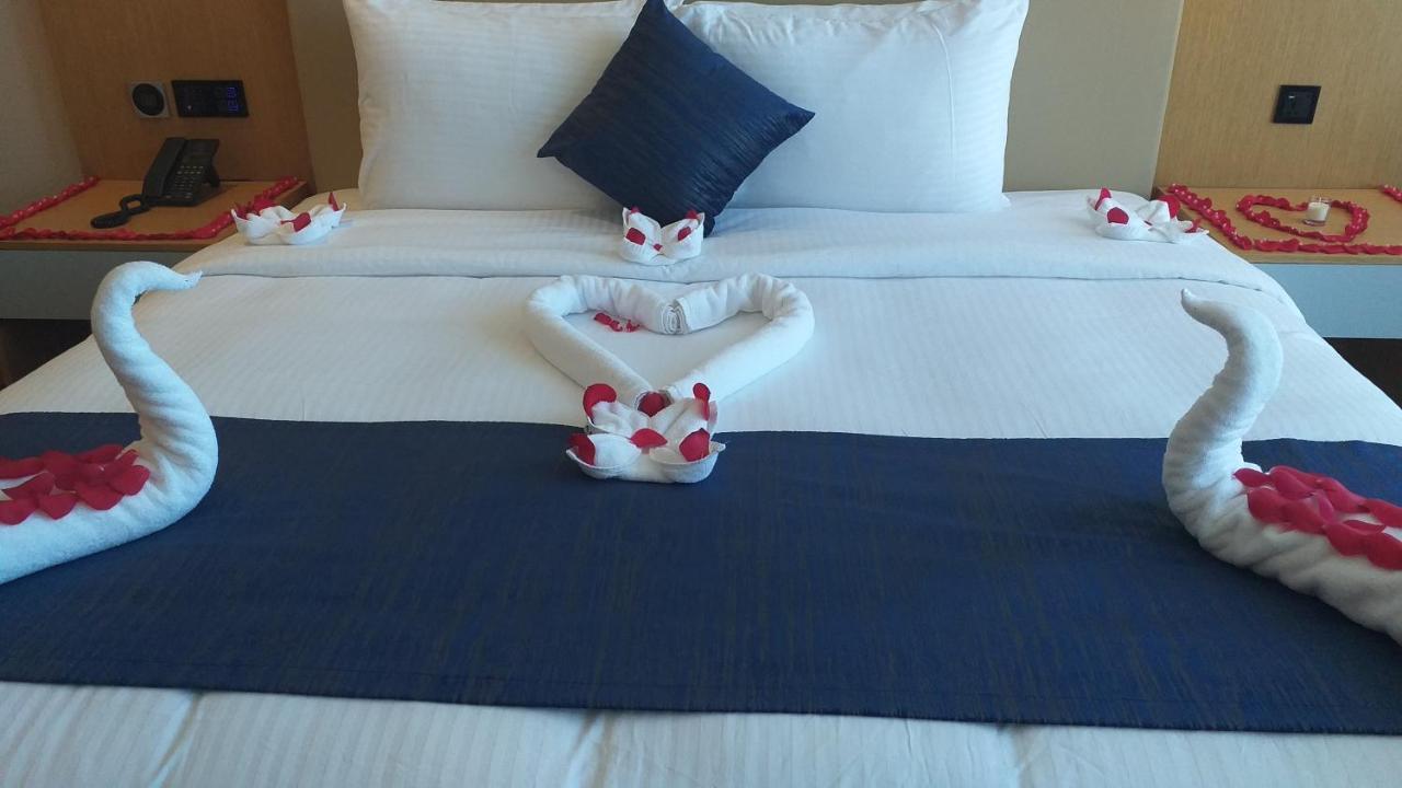 שארג'ה Al Hayat Hotel מראה חיצוני תמונה