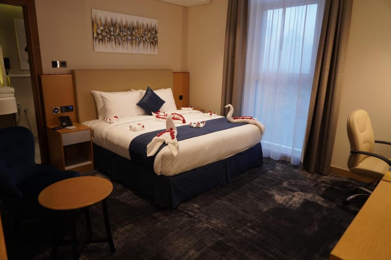 שארג'ה Al Hayat Hotel מראה חיצוני תמונה