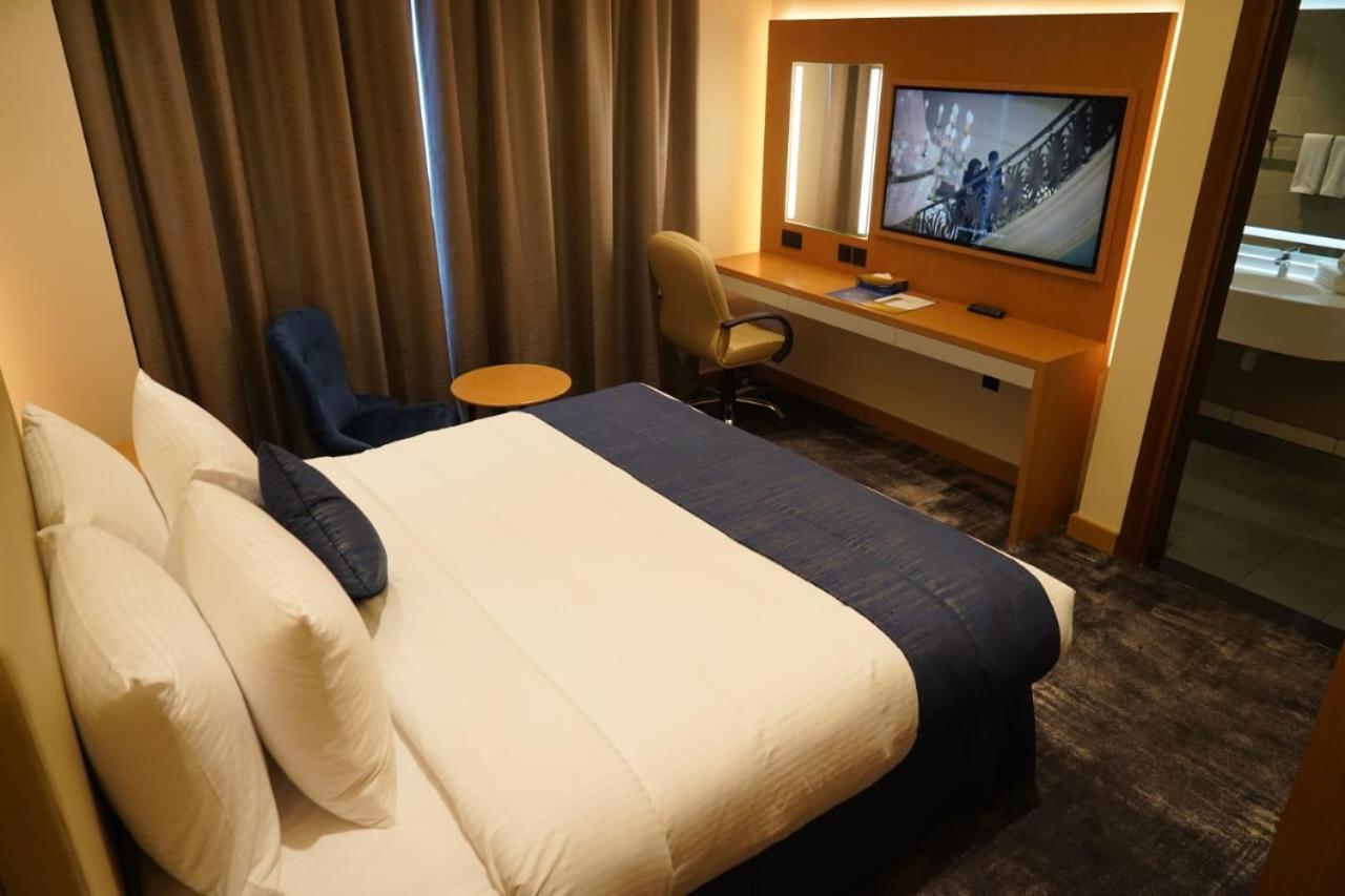שארג'ה Al Hayat Hotel מראה חיצוני תמונה