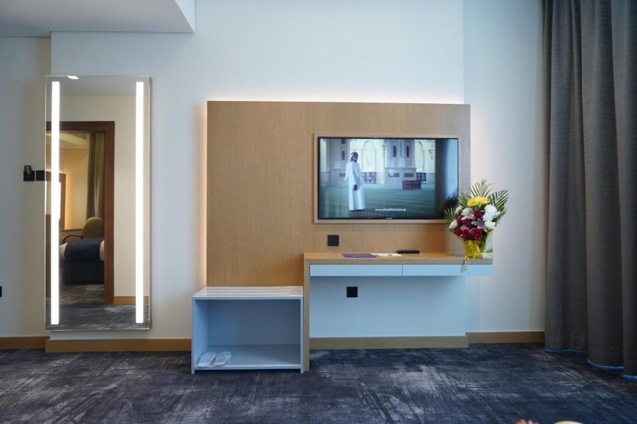 שארג'ה Al Hayat Hotel מראה חיצוני תמונה